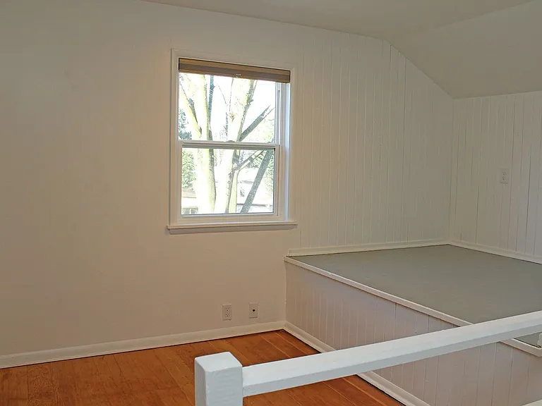 8401 NE Going Pl — Photo 21