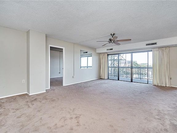 4th image of 2830 Shore Dr APT 304