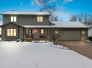 3031 E Meadowlark Ln, Appleton, WI 54915
