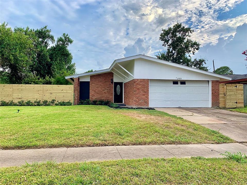 1st image of 2923 Almeda Plaza Dr