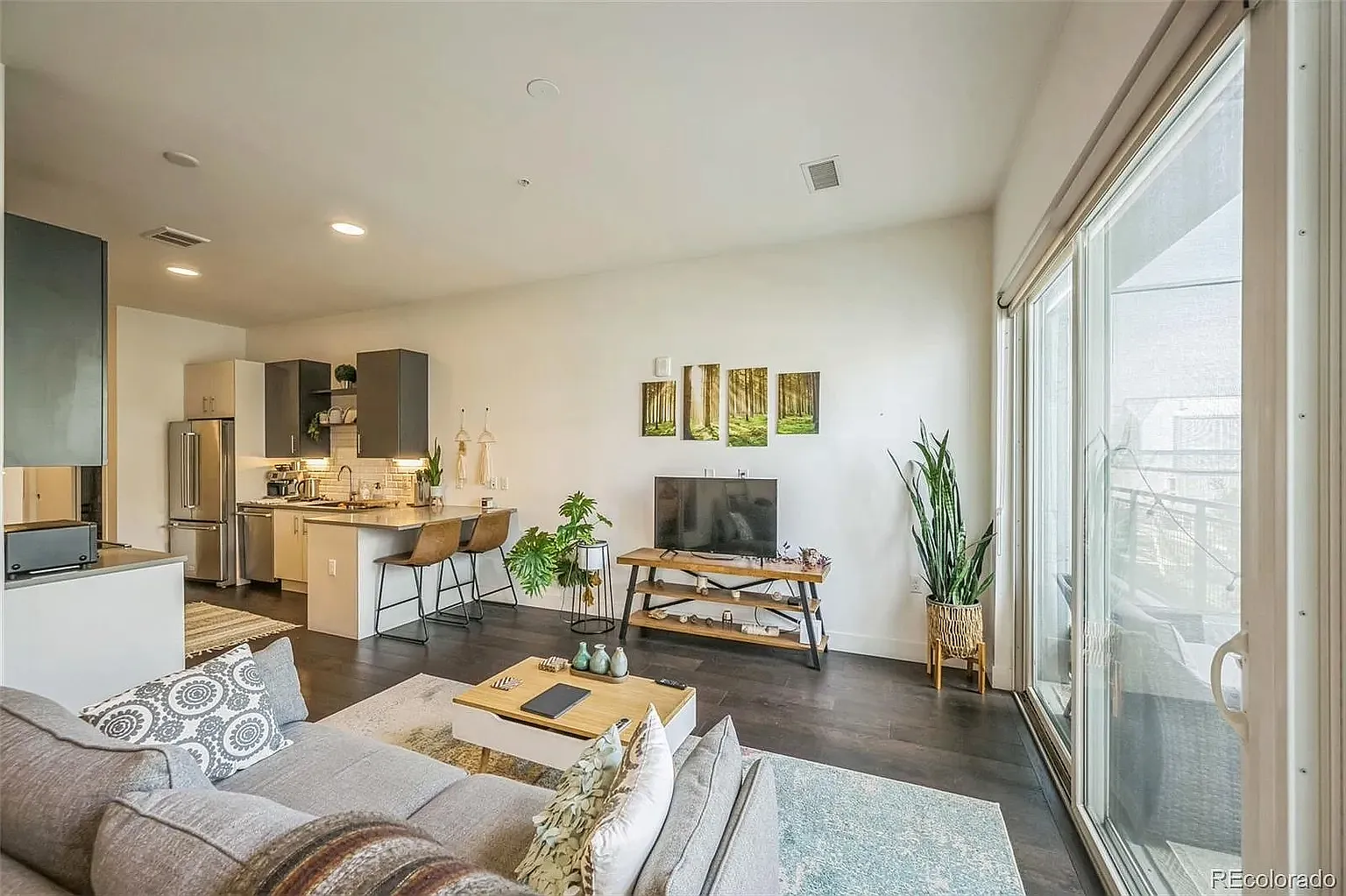 2525 Arapahoe St — Photo 3