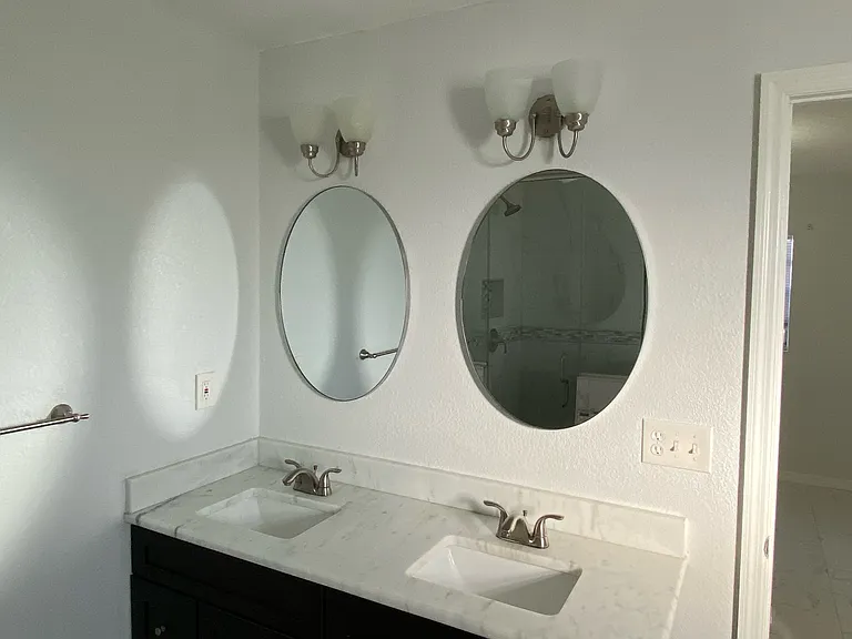 207 Normandy St — Photo 13
