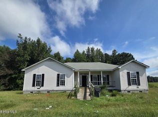 2808 Farmers Union Rd, Clarkton, NC 28433