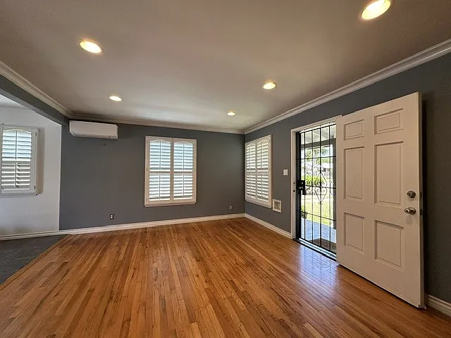 Living room #1