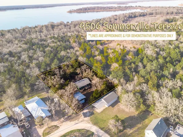 9506 Sommerville Ter, Burton, TX 77835