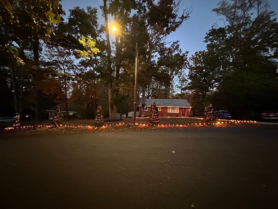 1st image of 5717 Oak Hill Pl