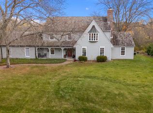 10250 N Range Line Ct, Mequon, WI 53092