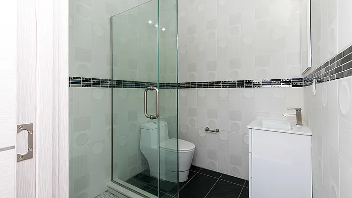 Rented by Nooklyn NYC LLC | media 35