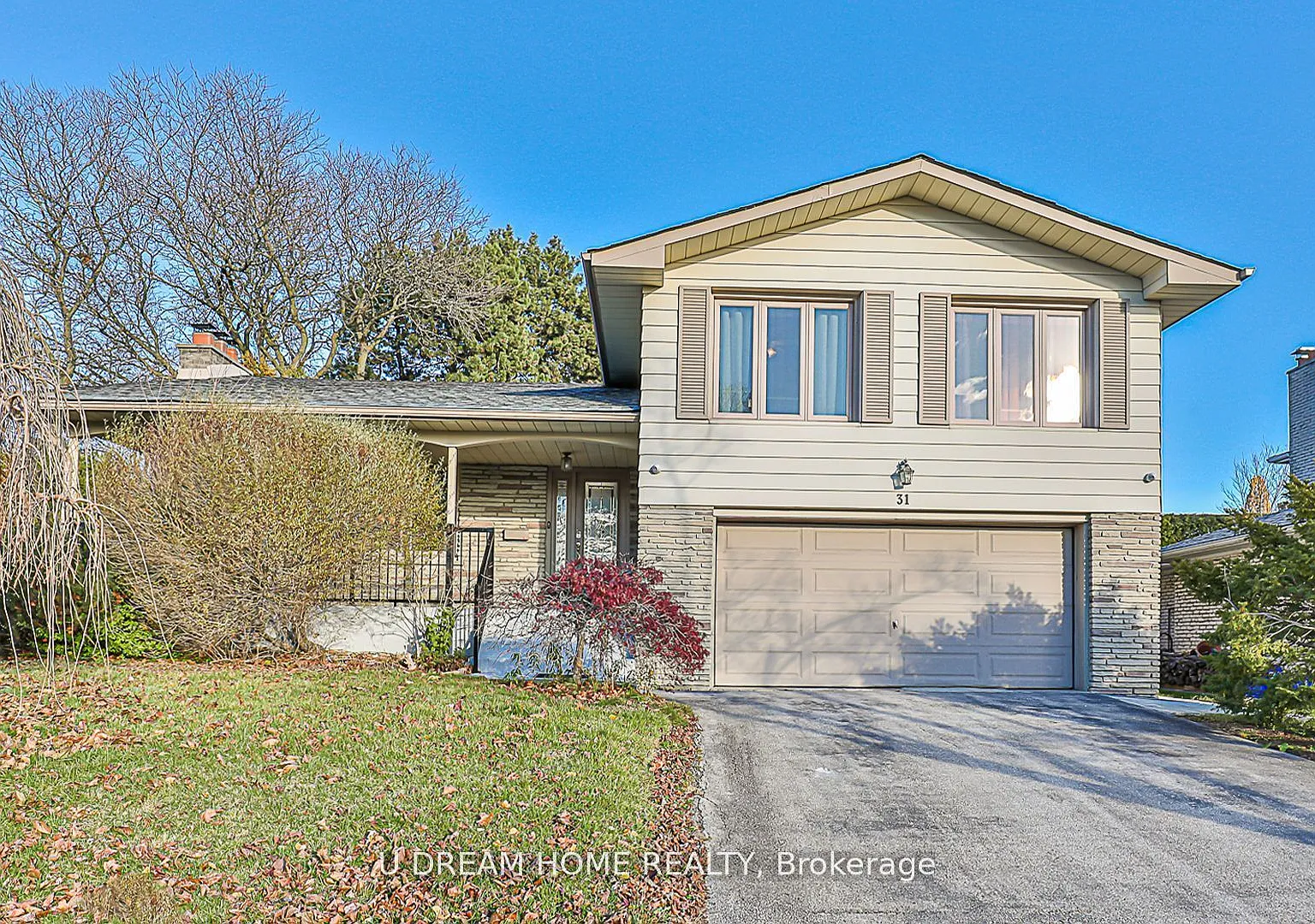 3 bed, $4,900 — Photo 1