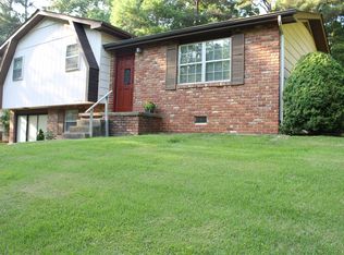 8932 Drake Parkway Rd, Chattanooga, TN 37416