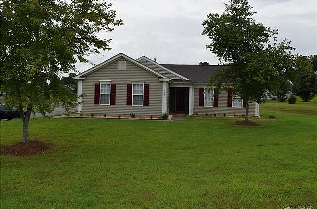 1st image of 209 Brookstone Dr