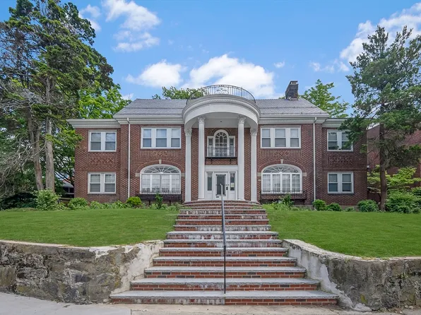 332 Jamaicaway APT 205, Jamaica Plain, MA 02130