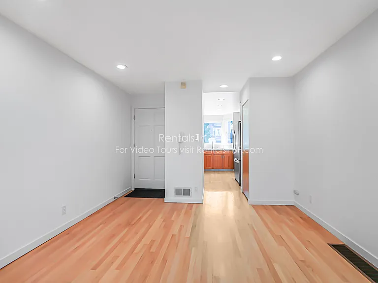 247 Ripley St — Photo 7