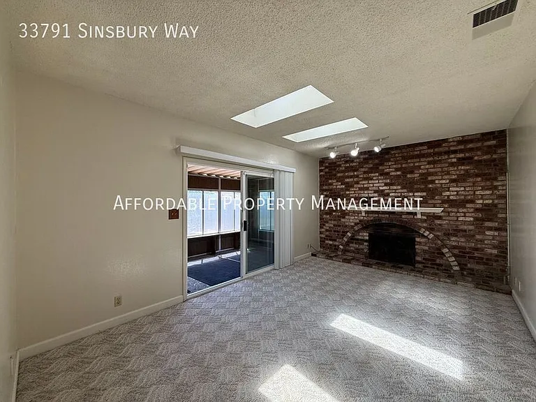 33791 Sinsbury Way — Photo 6