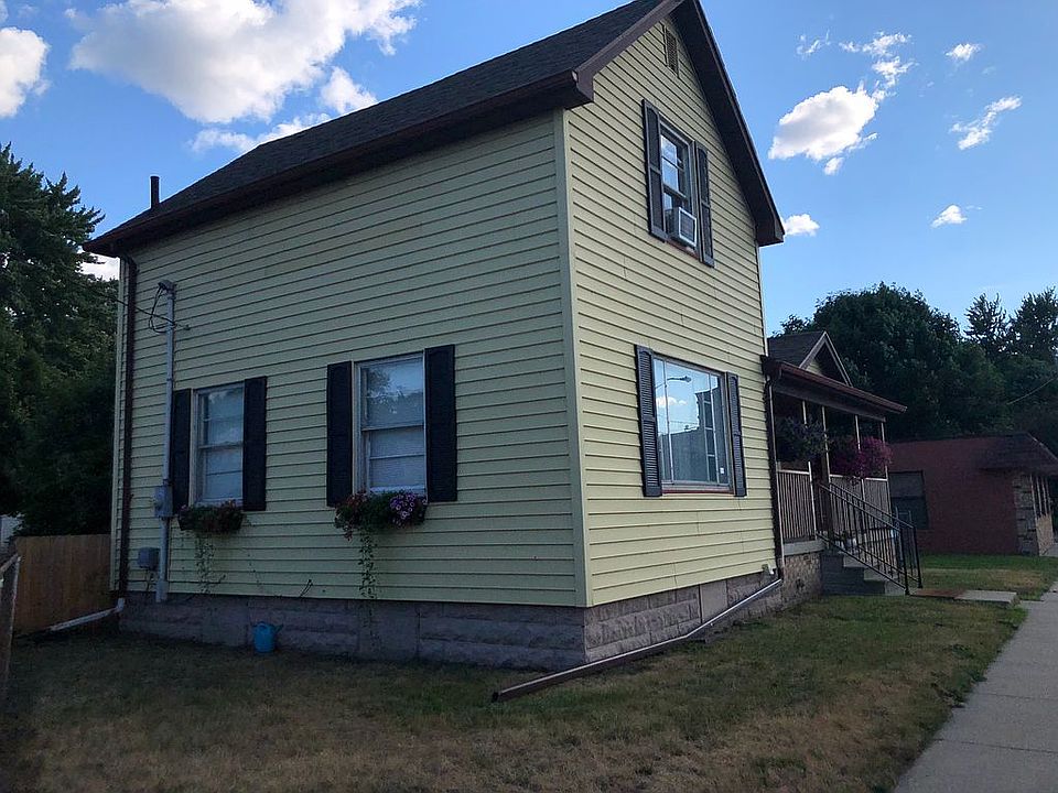 2nd image of 1102 Woodside Ave