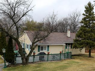 513 Old East End Blvd, Bear Creek Township, PA 18702