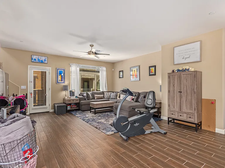 2150 W Alameda Rd #1325 — Photo 5