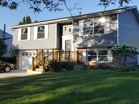 3rd image of 105 Chapel Glen Dr