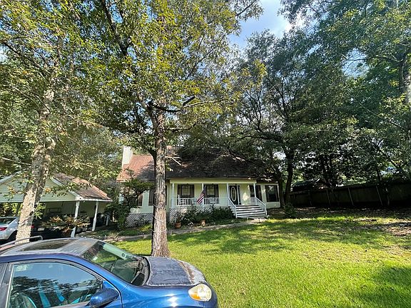 2nd image of 201 Grandview Ln