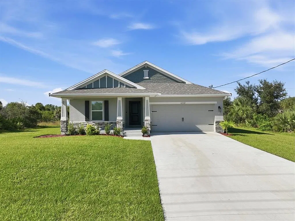 3 bed, 2.0 bath, 1580 sqft, $3,900 — Photo 1