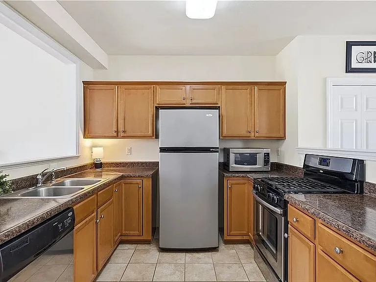 10565 Cherry Grove Ct — Photo 10