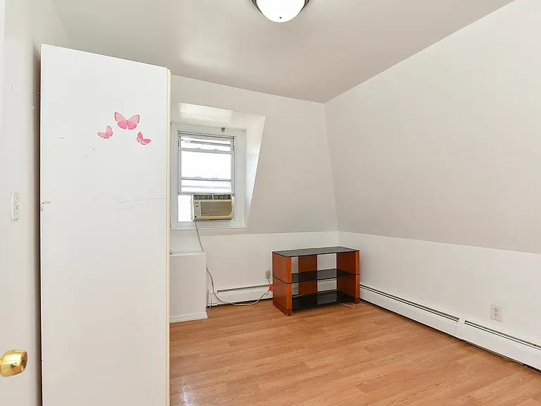 3709 Kennedy Blvd #4 — Photo 9