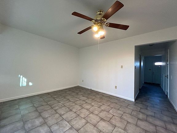 2nd image of 6927 Bonnot Dr