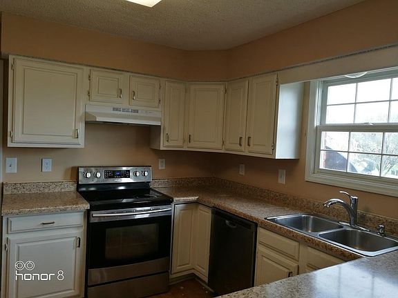 2nd image of 6109 Beckett Station Ct
