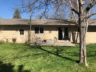 4 bed, 2280 sqft, $3,100 — Photo 2