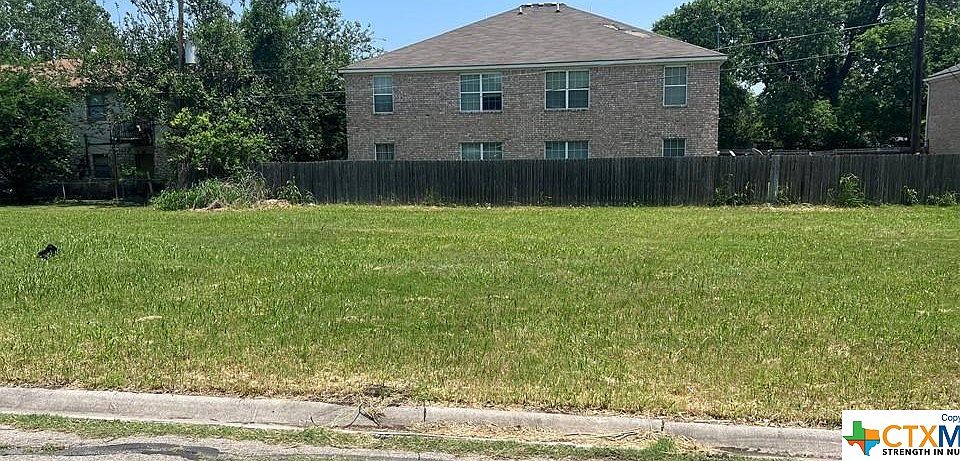 2nd image of 2106 Jerome Dr
