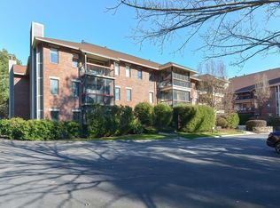 770 Salisbury St APT 522, Worcester, MA 01609