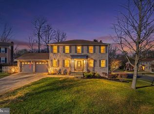 9712 Klimt Ct, Burke, VA 22015