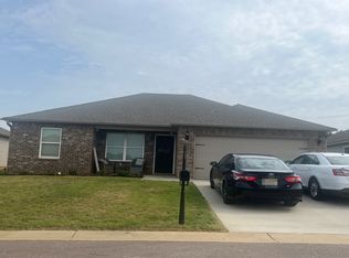 16372 Natchez Dr, Moundville, AL 35474