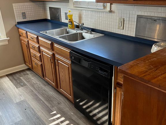 5th image of 417 S Lincoln Park Dr #417