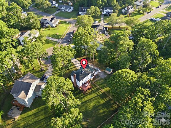 3rd image of 109 Elk Ct