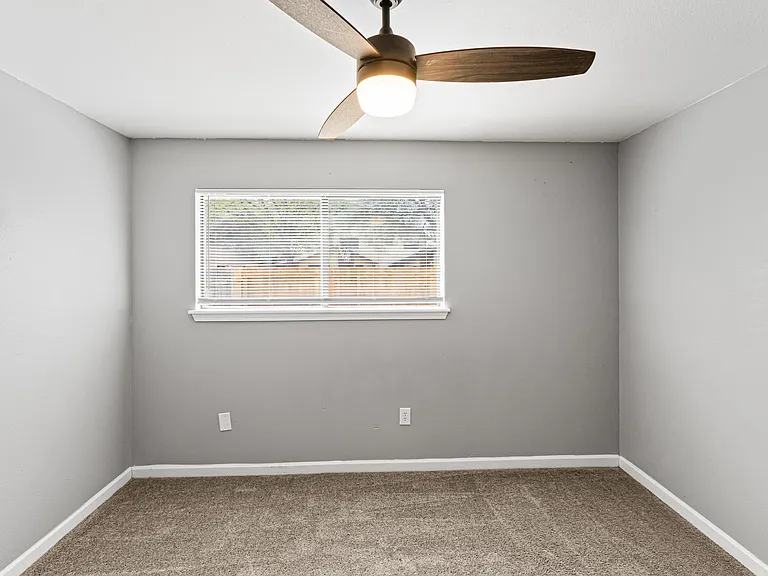 6820 Betty Levy — Photo 15