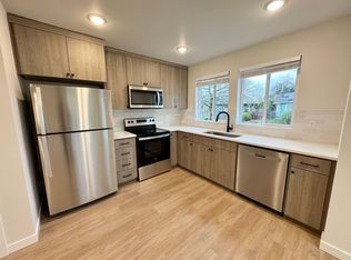 5734 NE 10th Ave #C, Portland, OR 97211