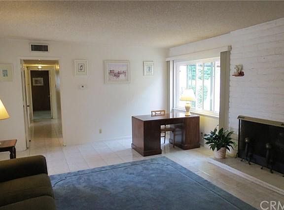 5th image of 4920 N Nearglen Ave