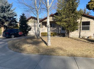 20070 Old Rock House Rd, Bend, OR 97702