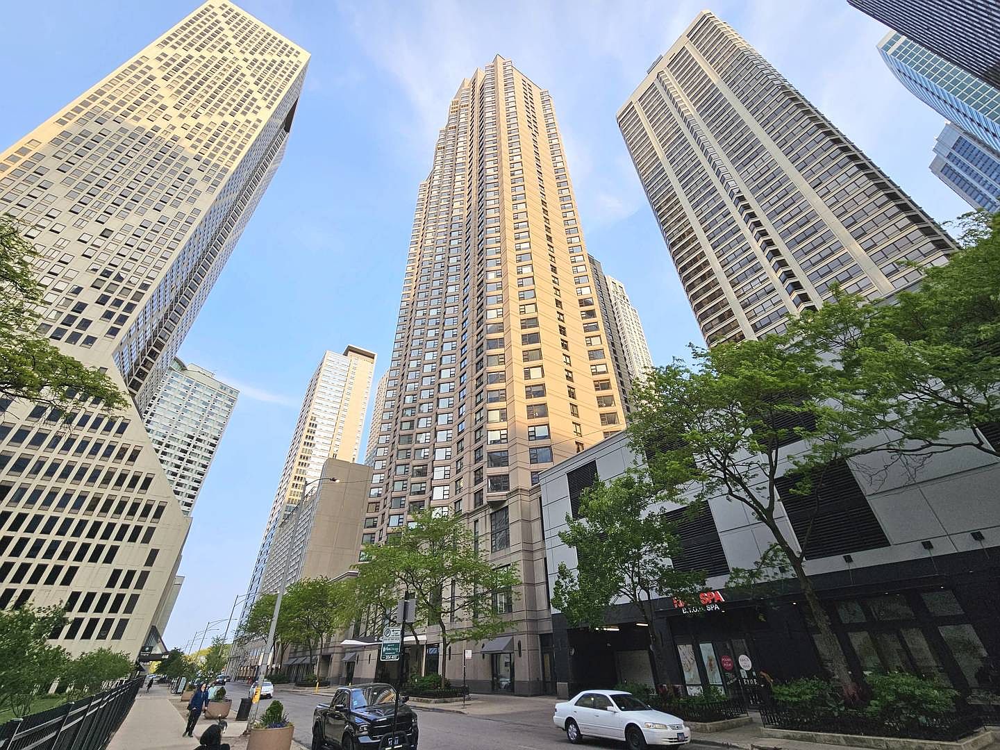 401 E Ontario St APT 2705, Chicago, IL 60611 Zillow