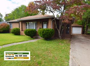 1615 Rockne Dr, South Bend, IN 46617