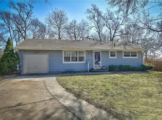 6113 Halsey St, Shawnee, KS 66216