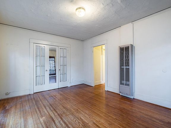 2nd image of 415 Riverdale Dr #415A
