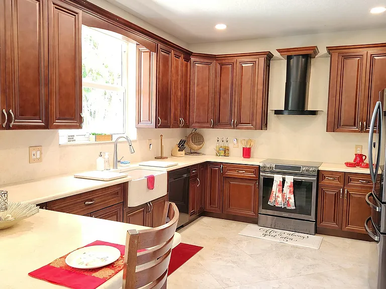 1851 Corsica Dr — Photo 16