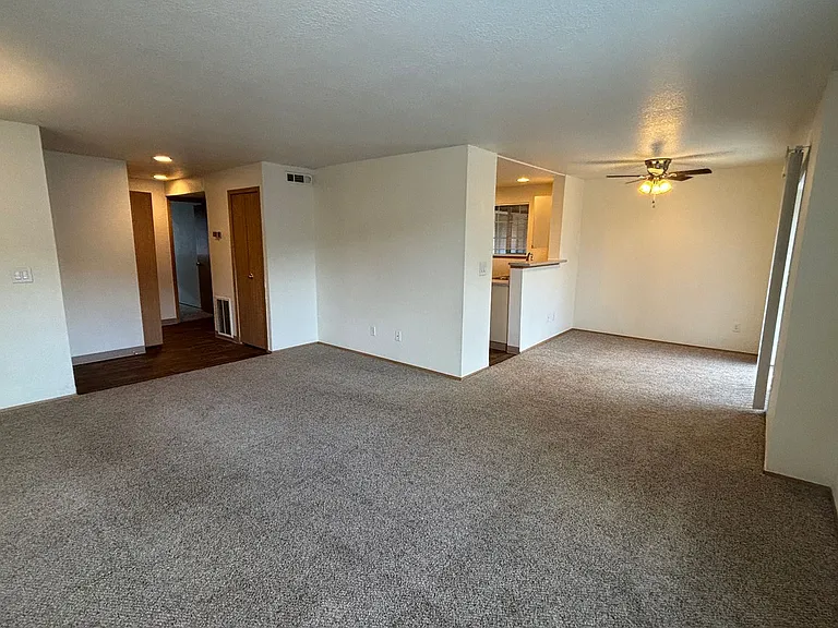 2511 Edenbower Blvd — Photo 50