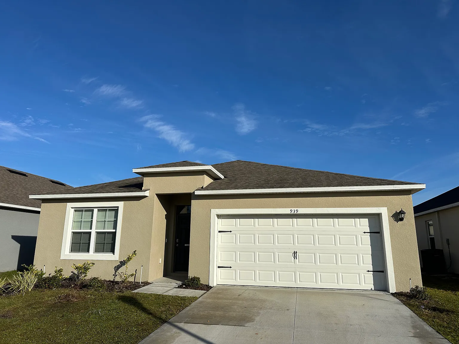 4 bed, 1828 sqft, $2,000 — Photo 1