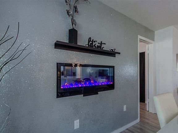 5th image of 1559 Sandalwood Dr