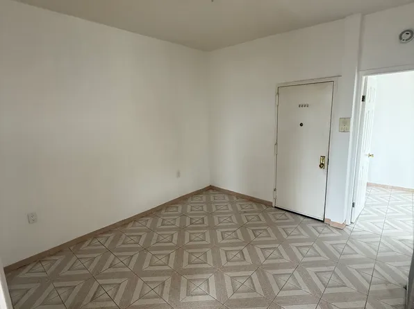 69 Bay 14th St #3F, Brooklyn, NY 11214