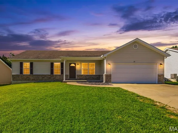 351 Gardenia Dr, Troy, MO 63379