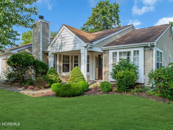 1061B Buckingham Drive, Manchester, NJ 08759